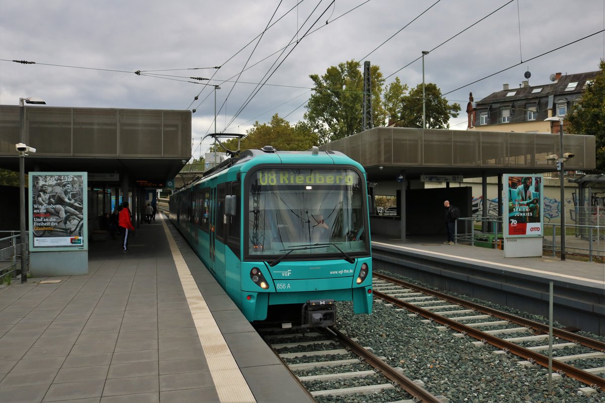 VGF Bombardier U5-50 Wagen 856 am 05.10.19 in Frankfurt Heddernheim 