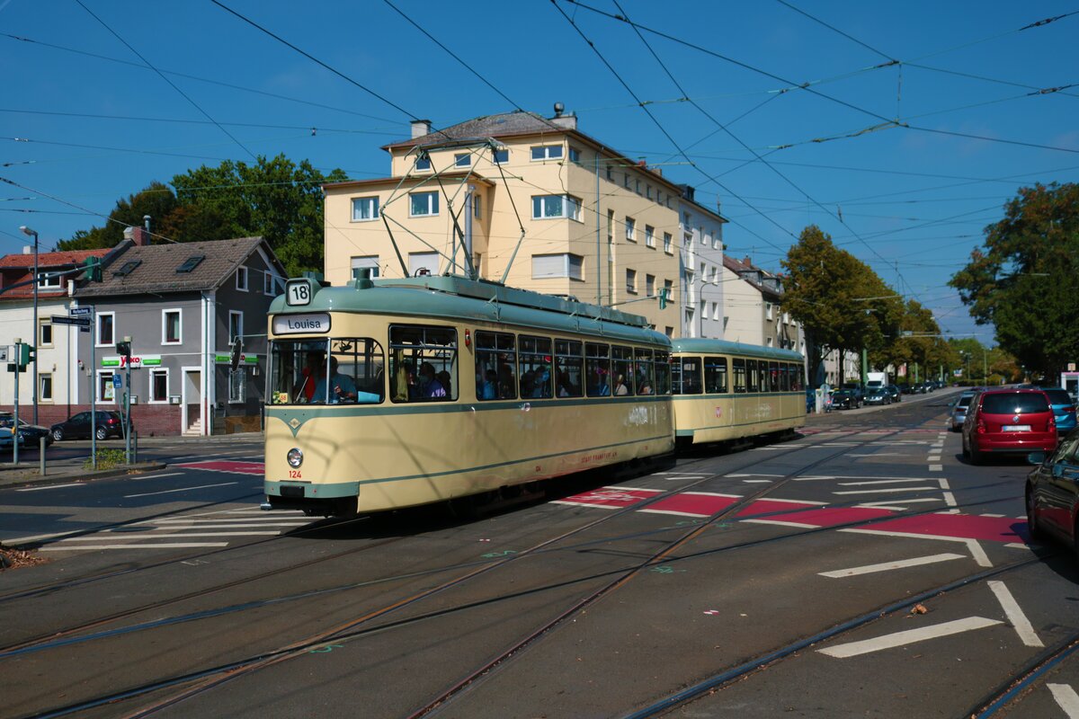 VGF Düwag L-Wagen 124 am 04.09.22 beim Tag der Verkehrsgeschichte in Frankfurt