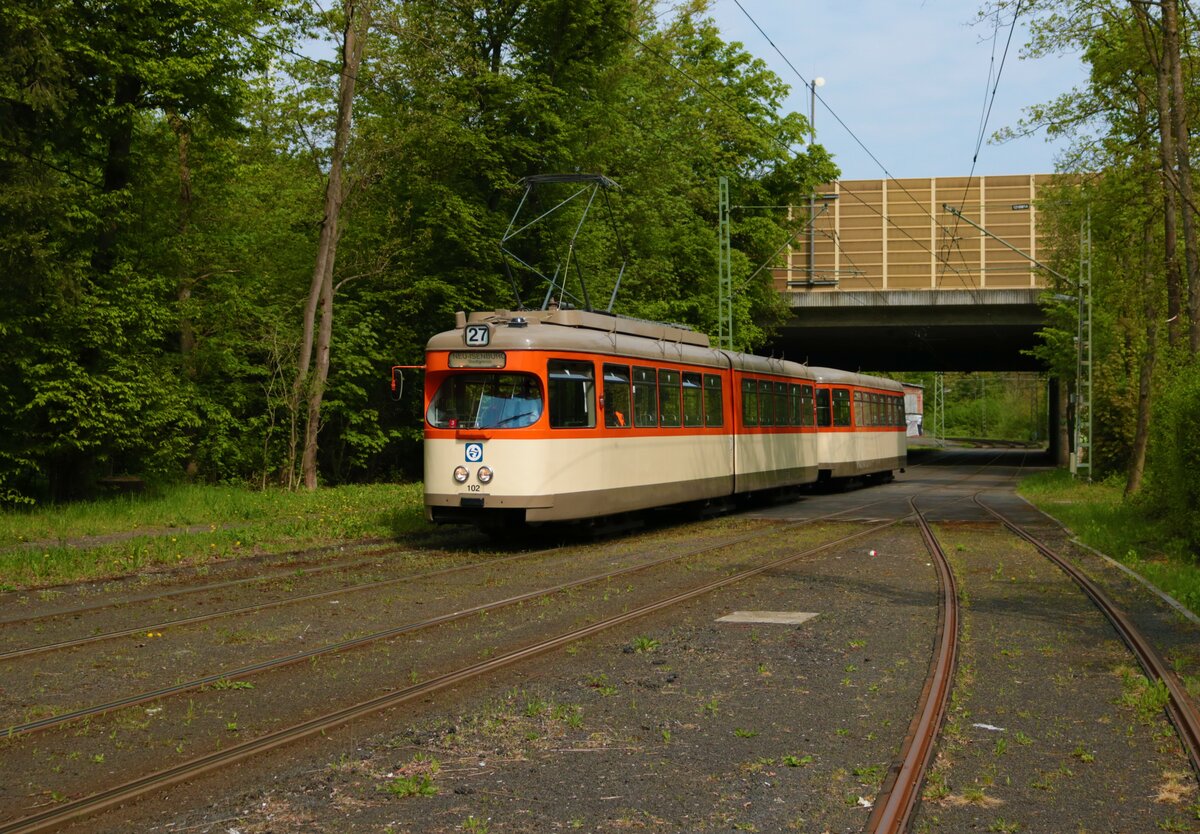 VGF Düwag M-Wagen 102 am 01.05.22 bei einer Sonderfahrt in Frankfurt am Main