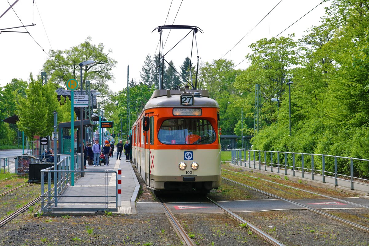 VGF Düwag M-Wagen 102 am 01.05.22 bei einer Sonderfahrt in Frankfurt am Main