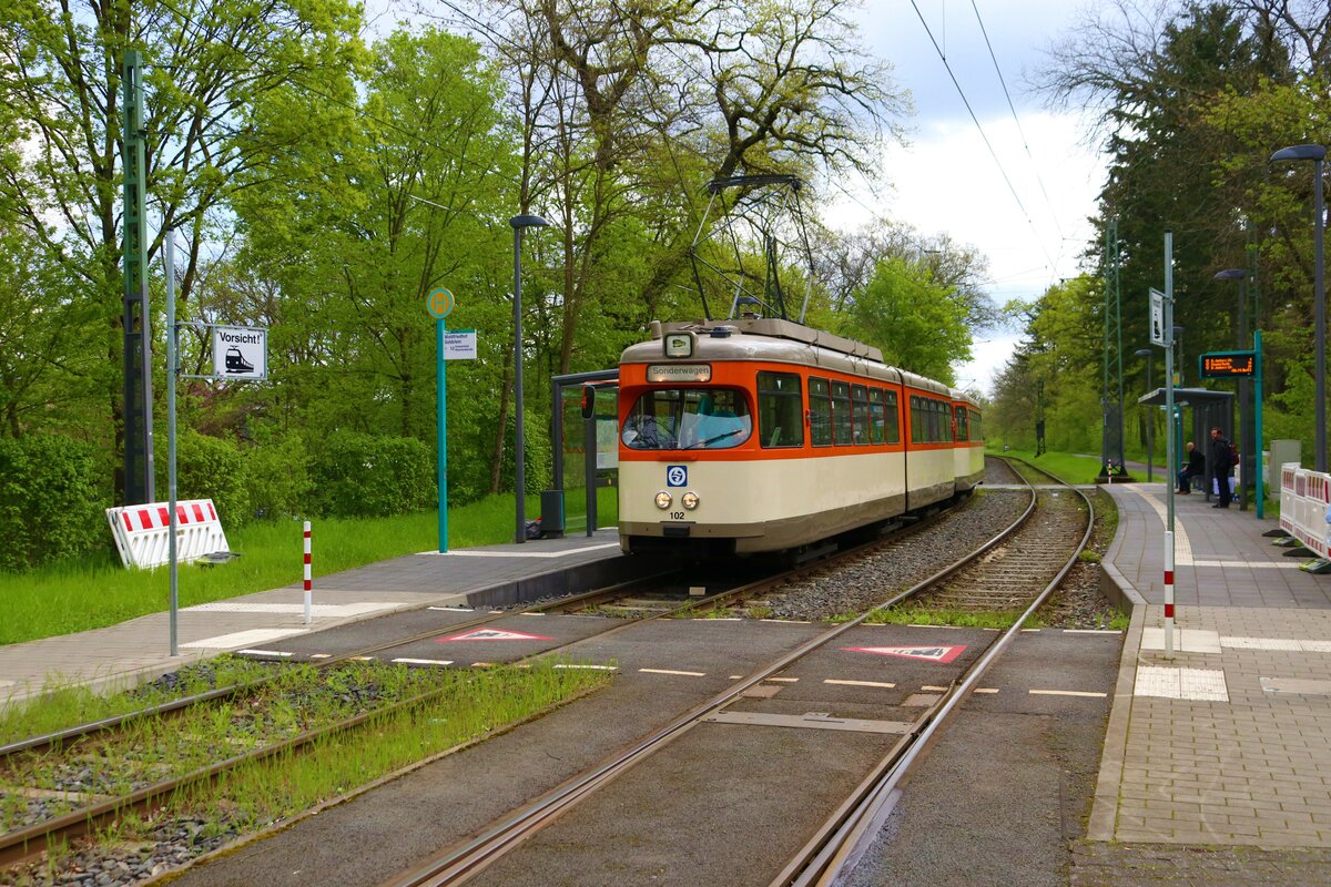 VGF Düwag M-Wagen 102 am 23.04.23 in Frankfurt am Main bei einer Sonderfahrt