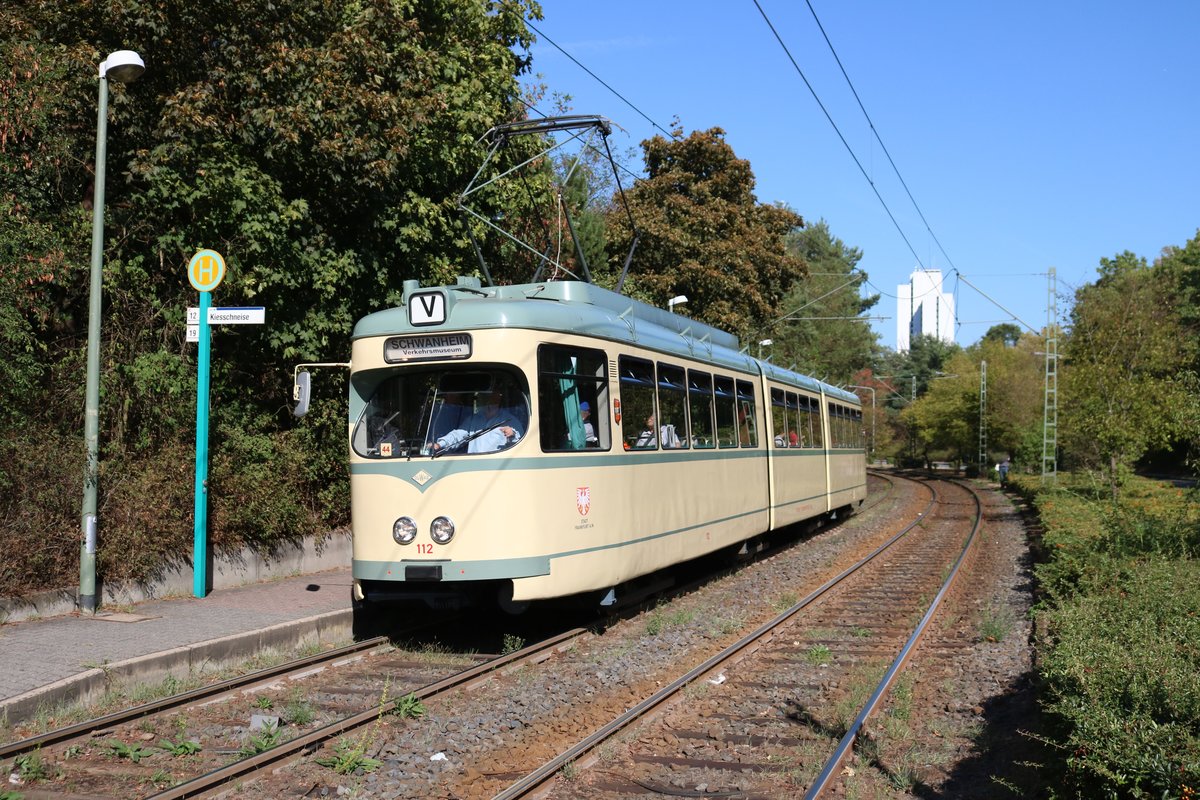 VGF Düwag N-Wagen 112 am 19.08.18 im Frankfurt Schwanheimer Wald