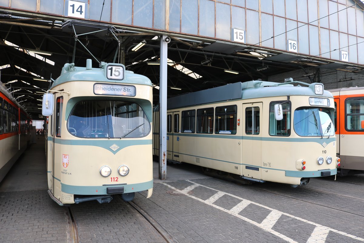 VGF Düwag N-Wagen 112 und O-Wagen 110 mit dem Ziel Berkersheim am 16.06.19 in BB Gutleut zur 100 Jahre Feier dieses Betriebshofes in Frankfurt am Main 