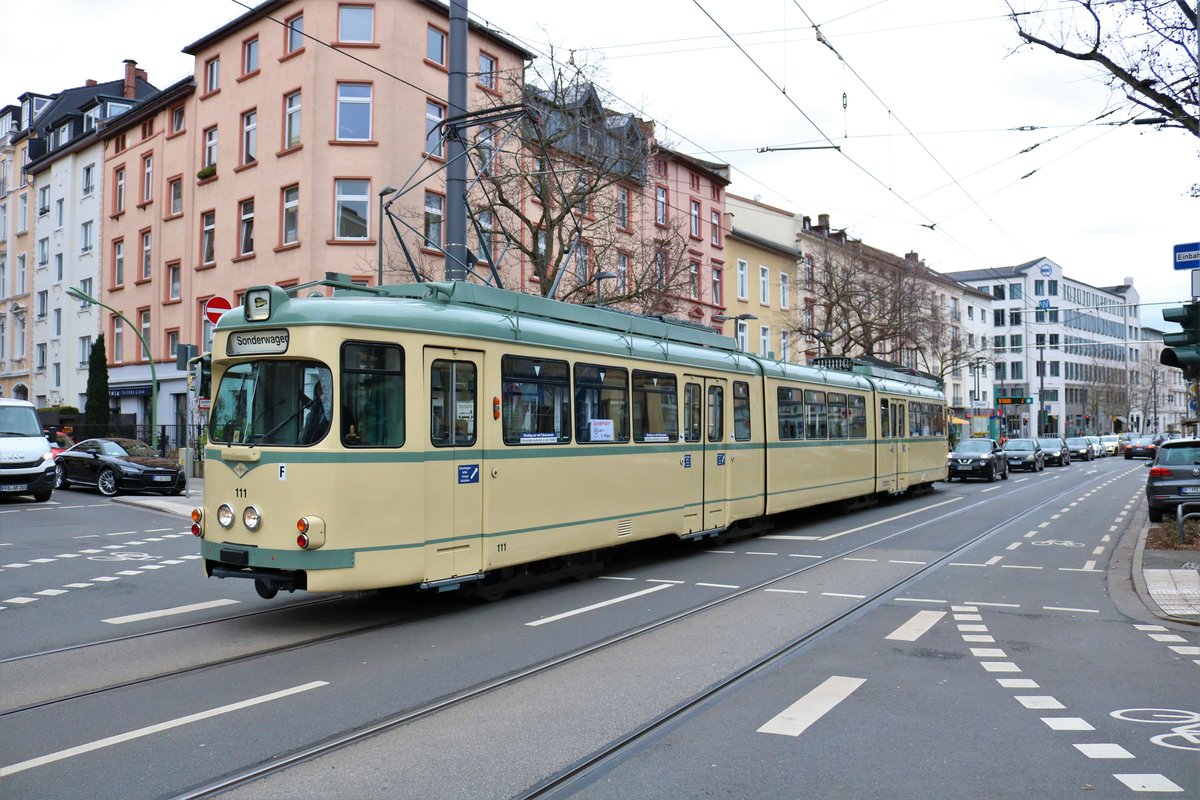 VGF Düwag O Wagen 111 am 16.03.19 bei einer Sonderfahrt in Frankfurt auf der B-Strecke wo eigentlich keine Straßenbahn fährt sondern nur die U5