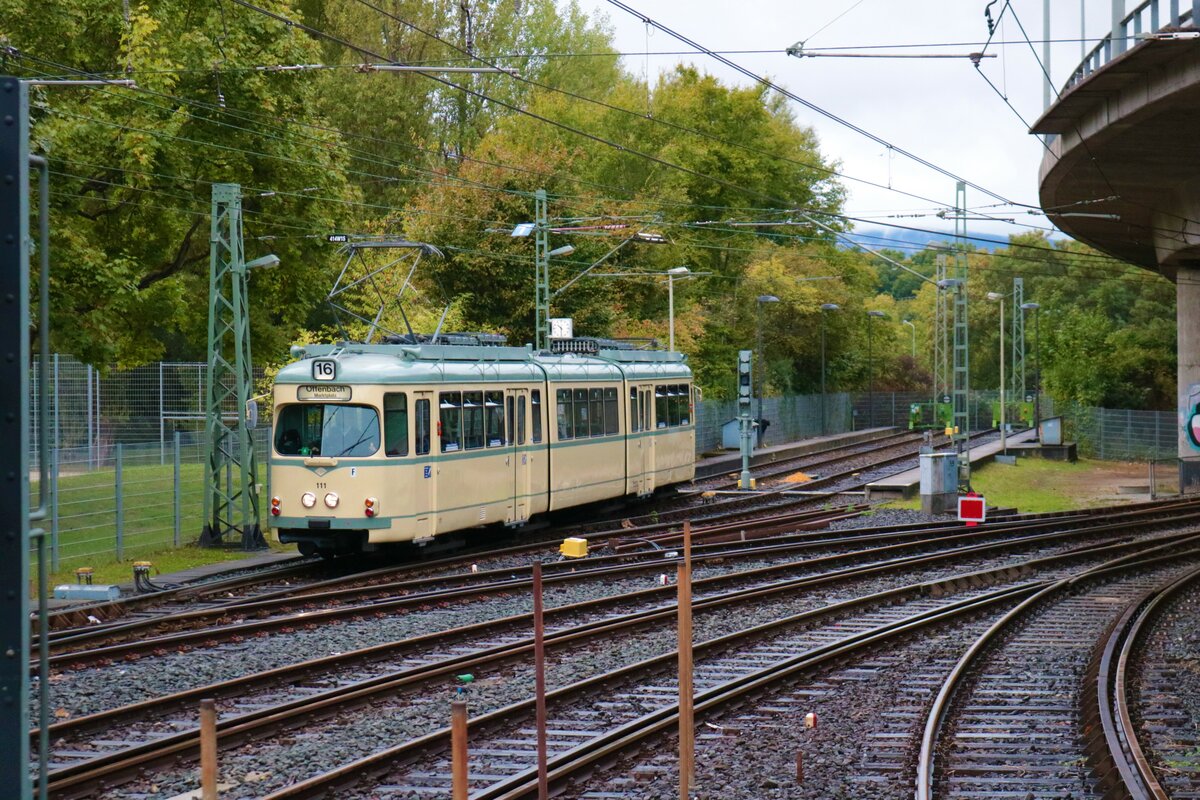 VGF Düwag O Wagen 111 am 18.09.22 bei einer HSF Sonderfahrt in Frankfurt am Main vom Bahnsteig aus gemacht