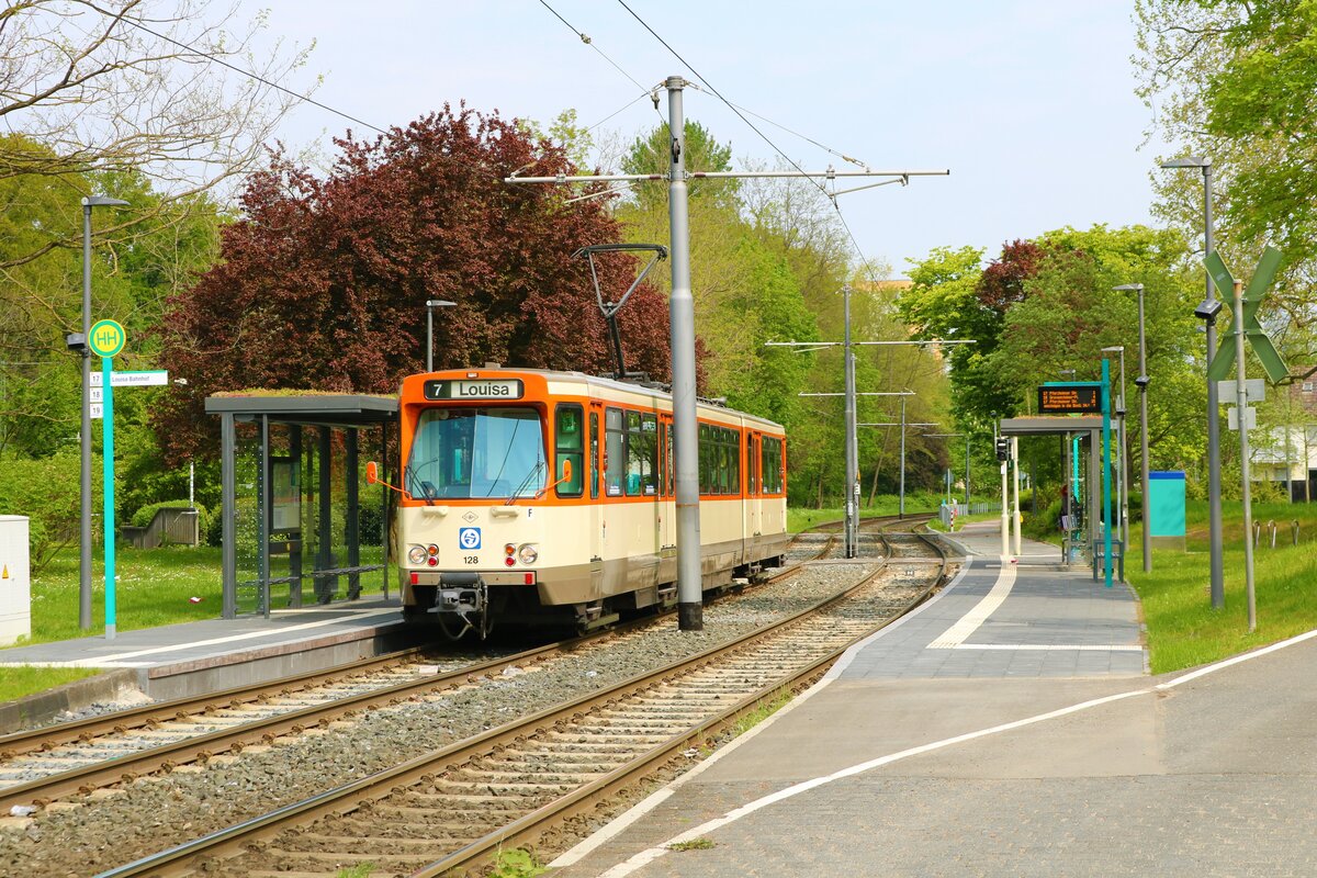 VGF Düwag Pt Wagen 128 am 01.05.22 bei einer Sonderfahrt in Frankfurt am Main