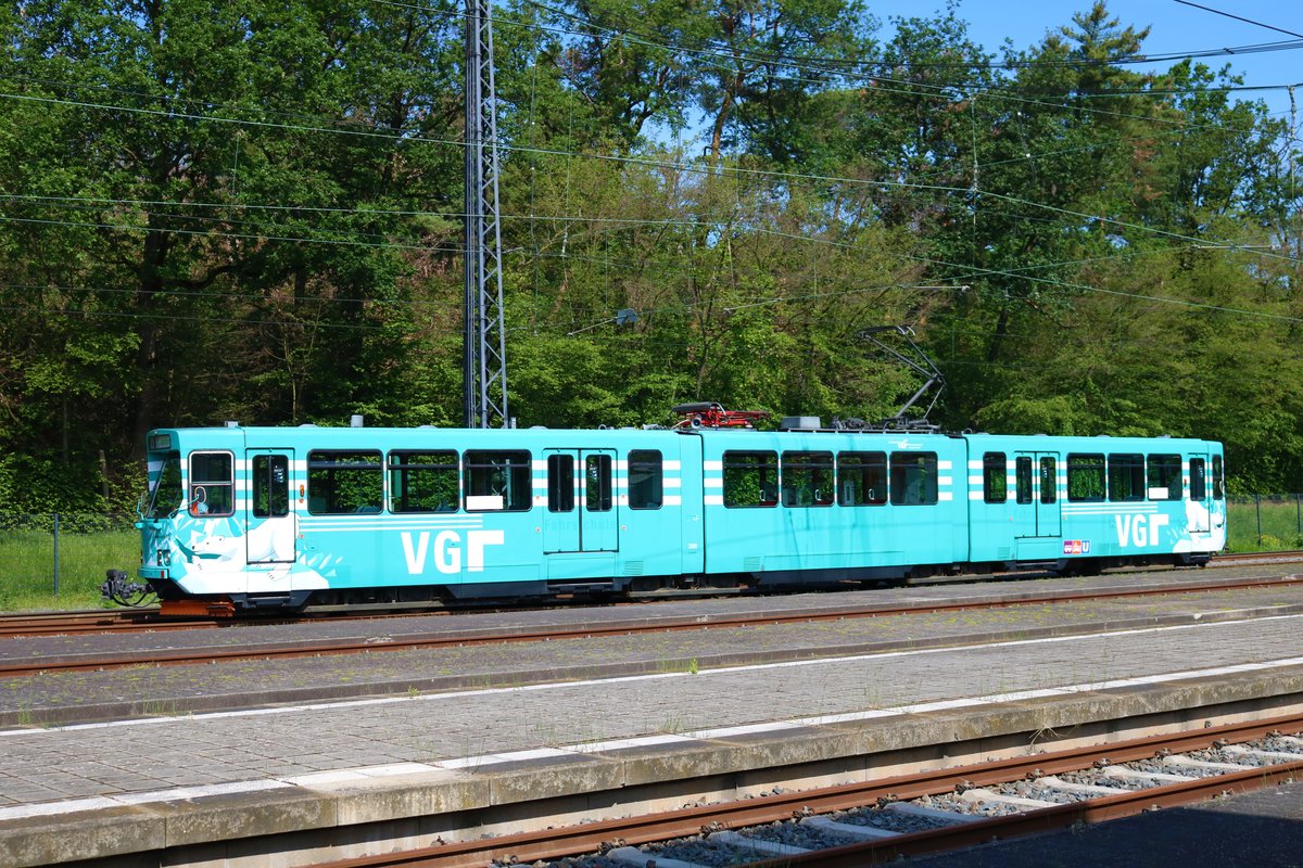 VGF Düwag Pt Wagen 2050 Schneebär am 01.06.19 bei einer Sonderfahrt in Frankfurt am Main Stadion. Das Betriebsgelände war für die Fotografen abgesperrt 