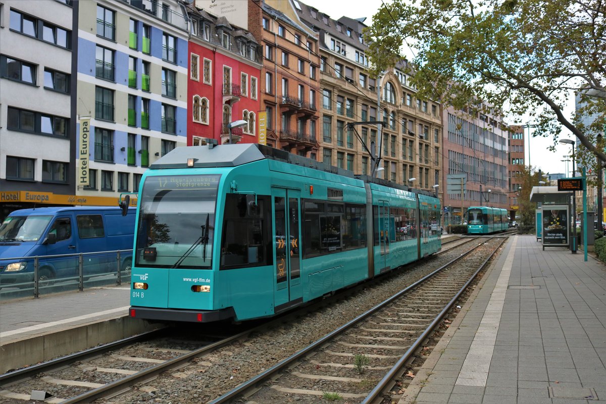 VGF Düwag R-Wagen 014 am 05.10.19 in Frankfurt am Main 
