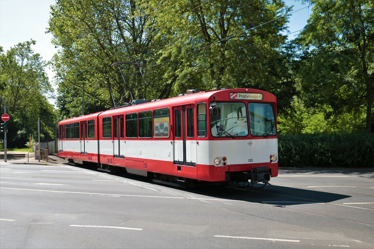 VGF Düwag U2 Wagen 133 am 13.06.21 in Frankfurt bei Bewegungsfahrten