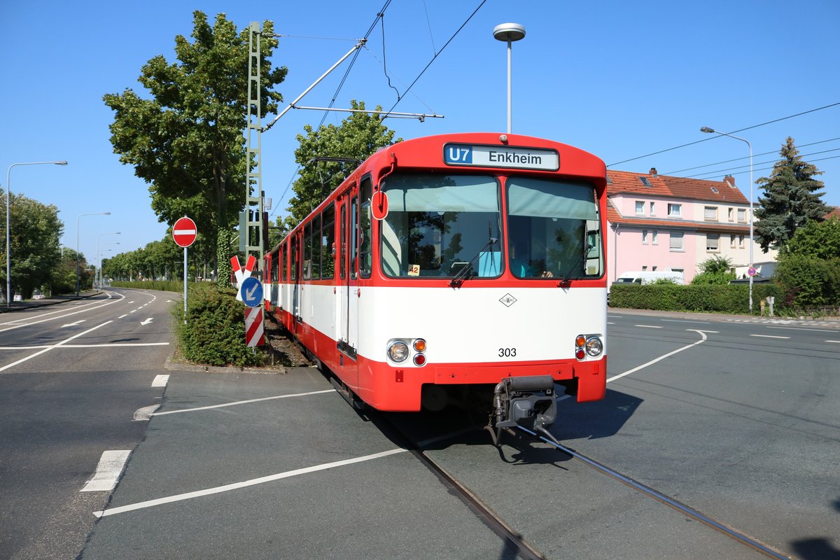 VGF Düwag U2 Wagen 303 am 30.06.18 zum Abschied der Ptb Wagen auf der Linie U7 den ganzen Tag Unterwegs