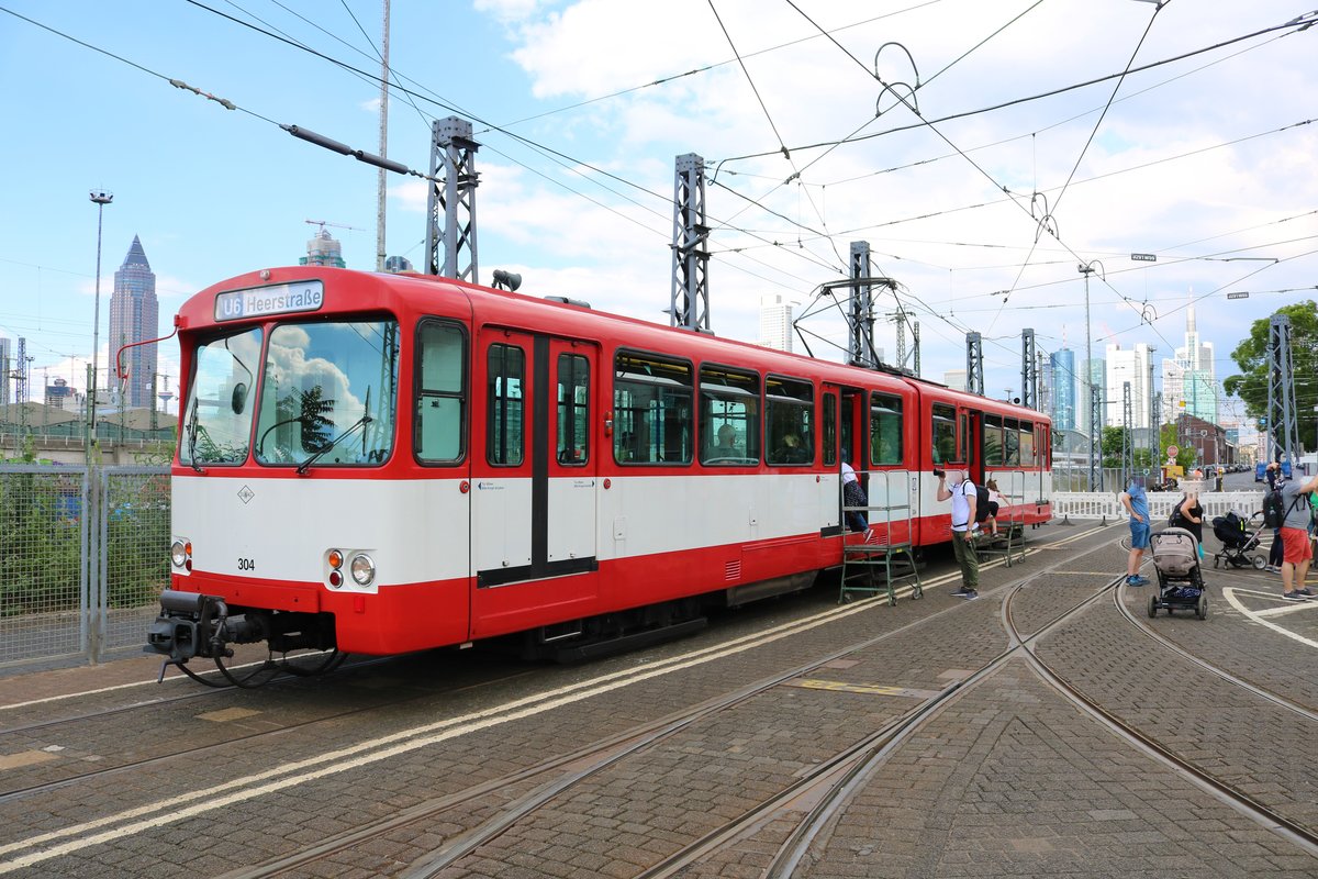 VGF Düwag U2 Wagen 304 am 16.06.19 in BB Gutleut zur 100 Jahre Feier dieses Betriebshofes in Frankfurt am Main 
