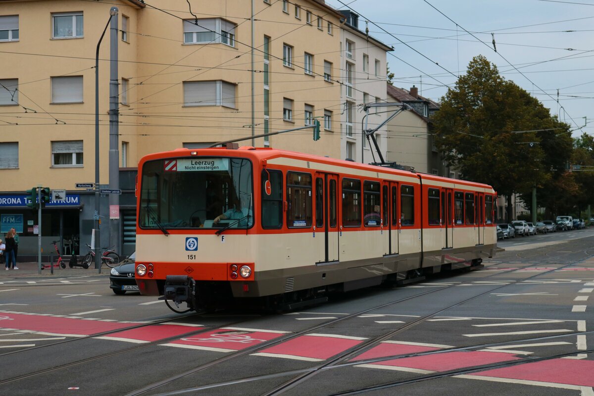 VGF Düwag U3 Wagen 151 am 26.09.21 in Frankfurt am Main Eckenheim