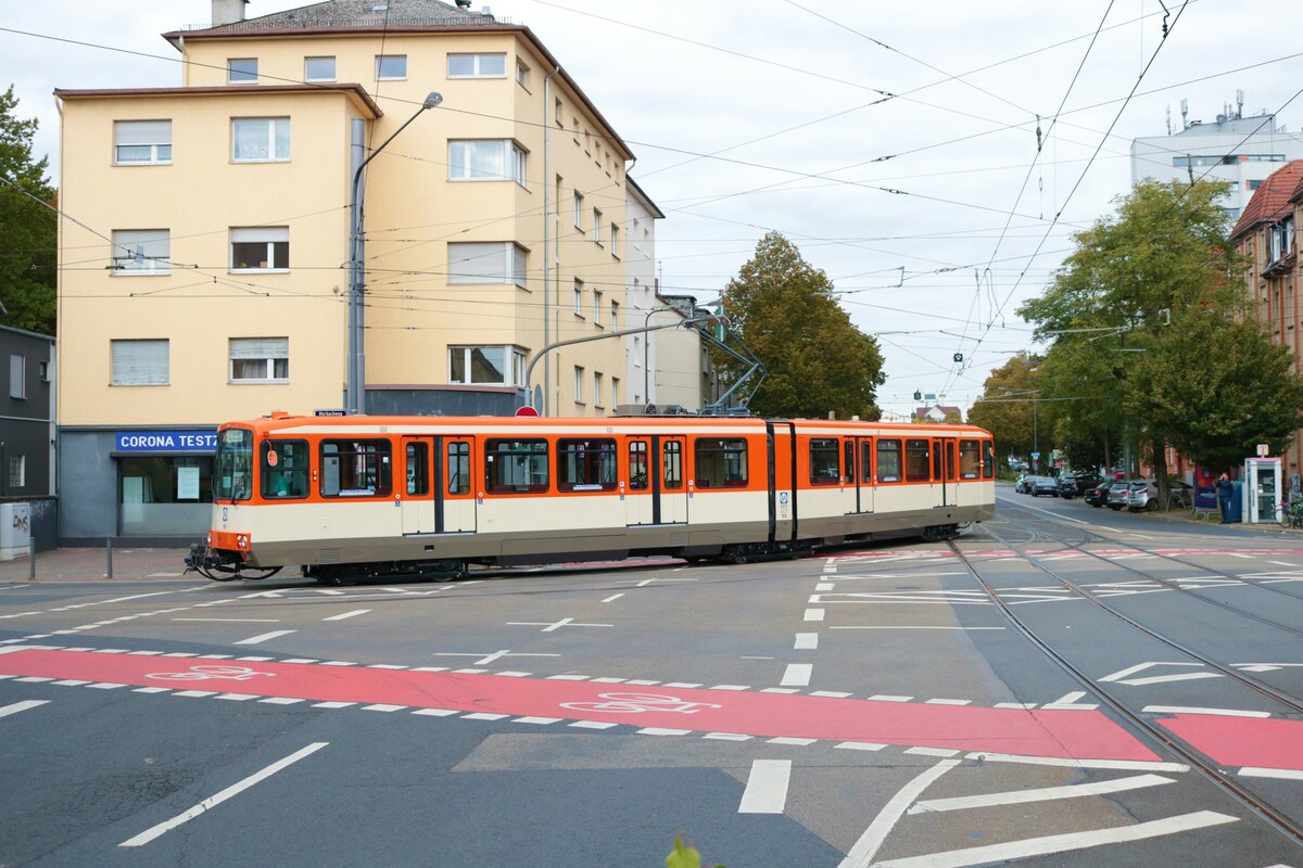 VGF Düwag U3 Wagen 153 am 17.10.21 in Frankfurt Eckenheim