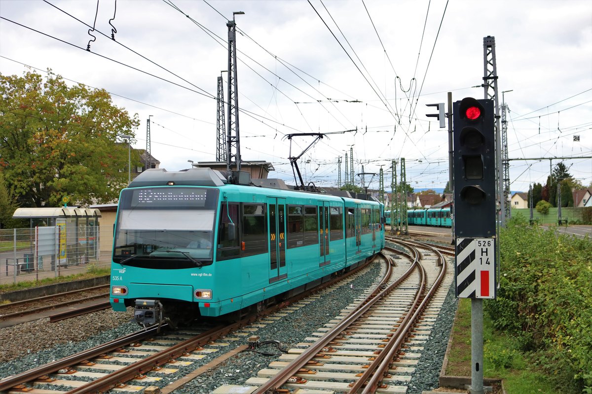 VGF Düwag U4 Wagen 535 am 05.10.19 in Frankfurt Heddernheim 