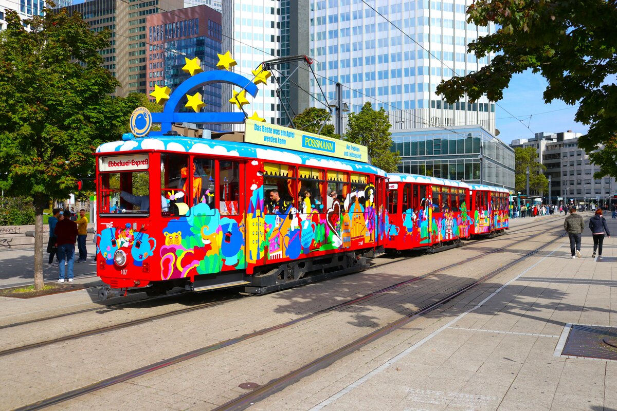 VGF Ebbelwei Express K-Wagen 107 am 07.10.23 in Frankfurt am Main