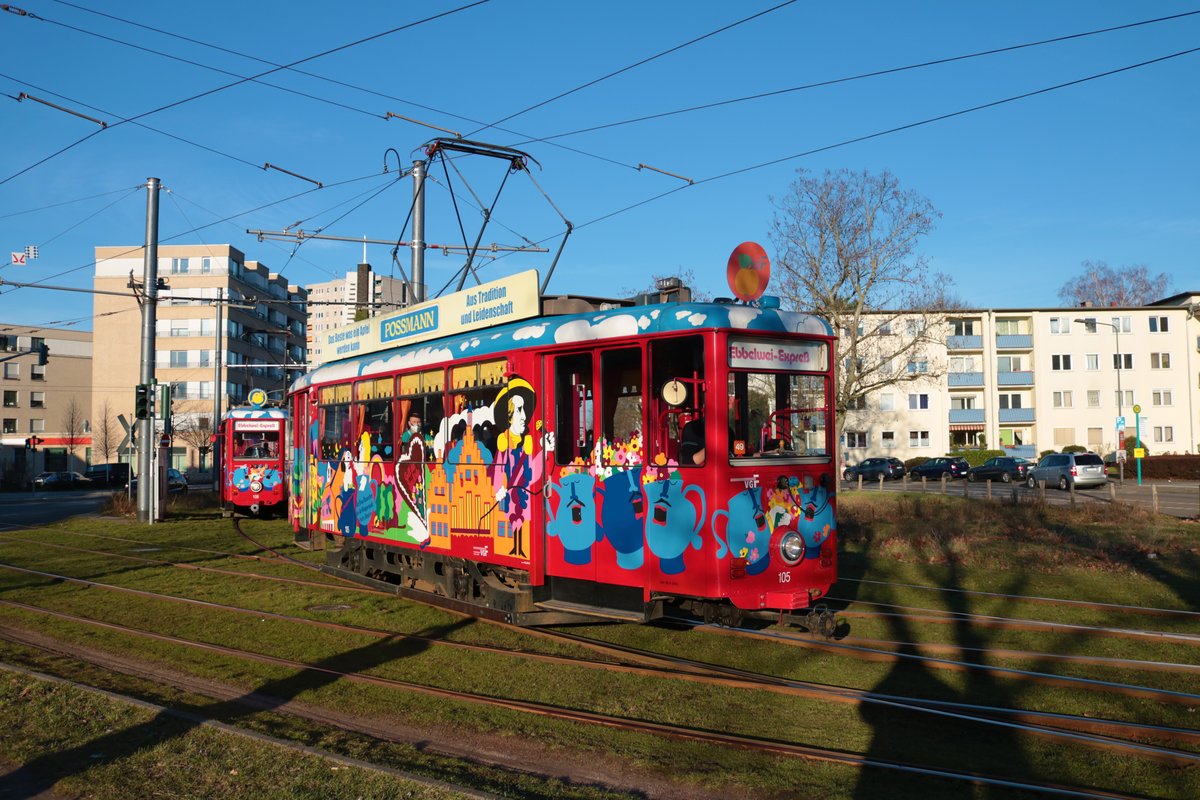 VGF Ebbelweiexpress K-Wagen 105 am 06.03.21 in Frankfurt am Main bei einer Bewegungsfahrt