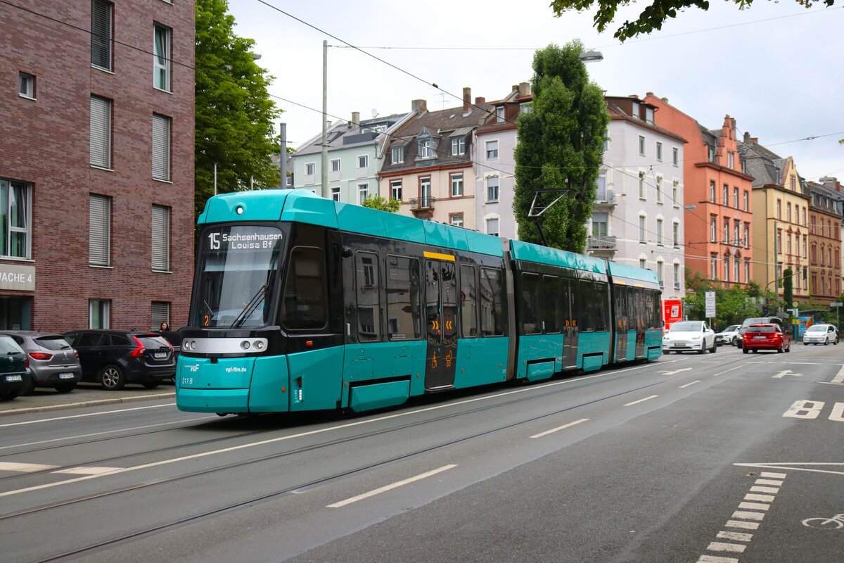 VGF Straßenbahn Frankfurt am Main Alstom Citadis SX05 T-Wagen 311 am 02.06.24 
