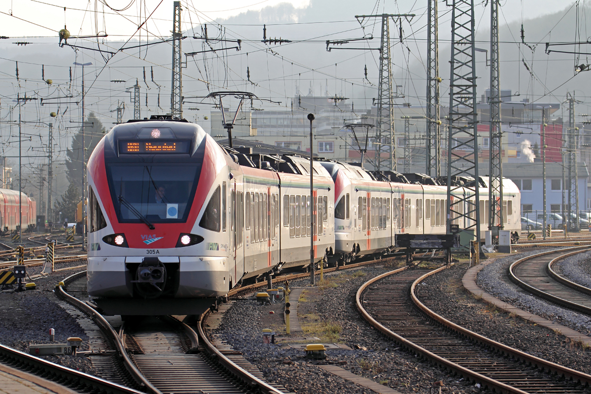 VIAS 305A nach Neuwied bei der Einfahrt in Koblenz Hbf. 20.2.2018 