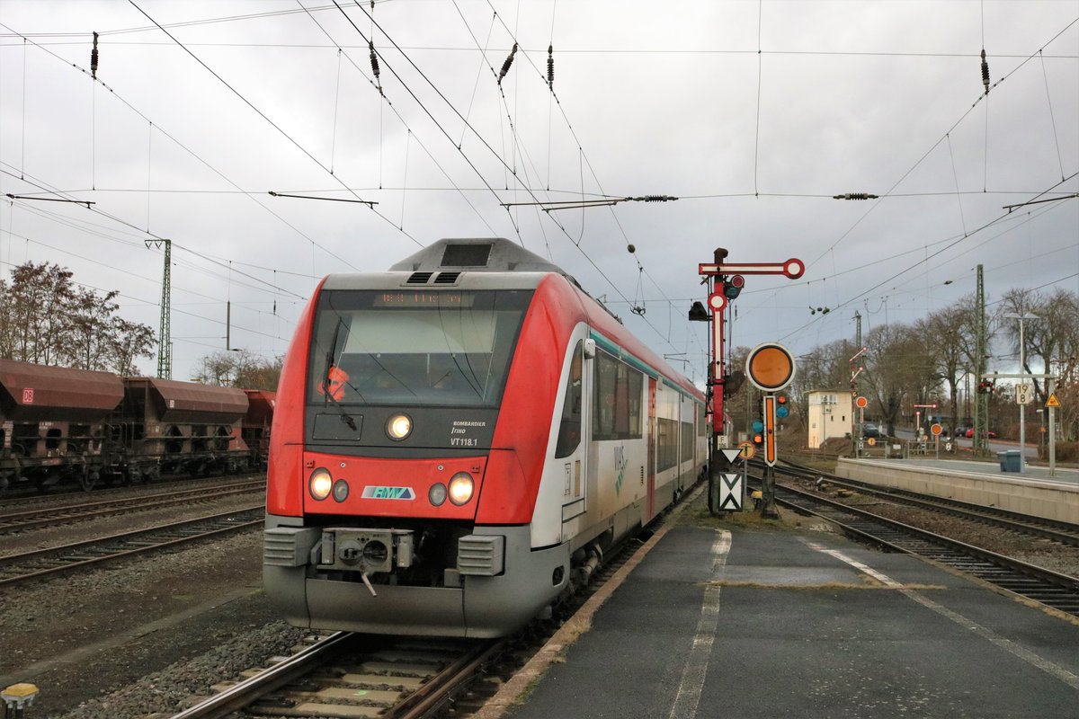 VIAS Bombardier Itino VT118 erreicht am 22.12.18 Hanau Hbf als RB68