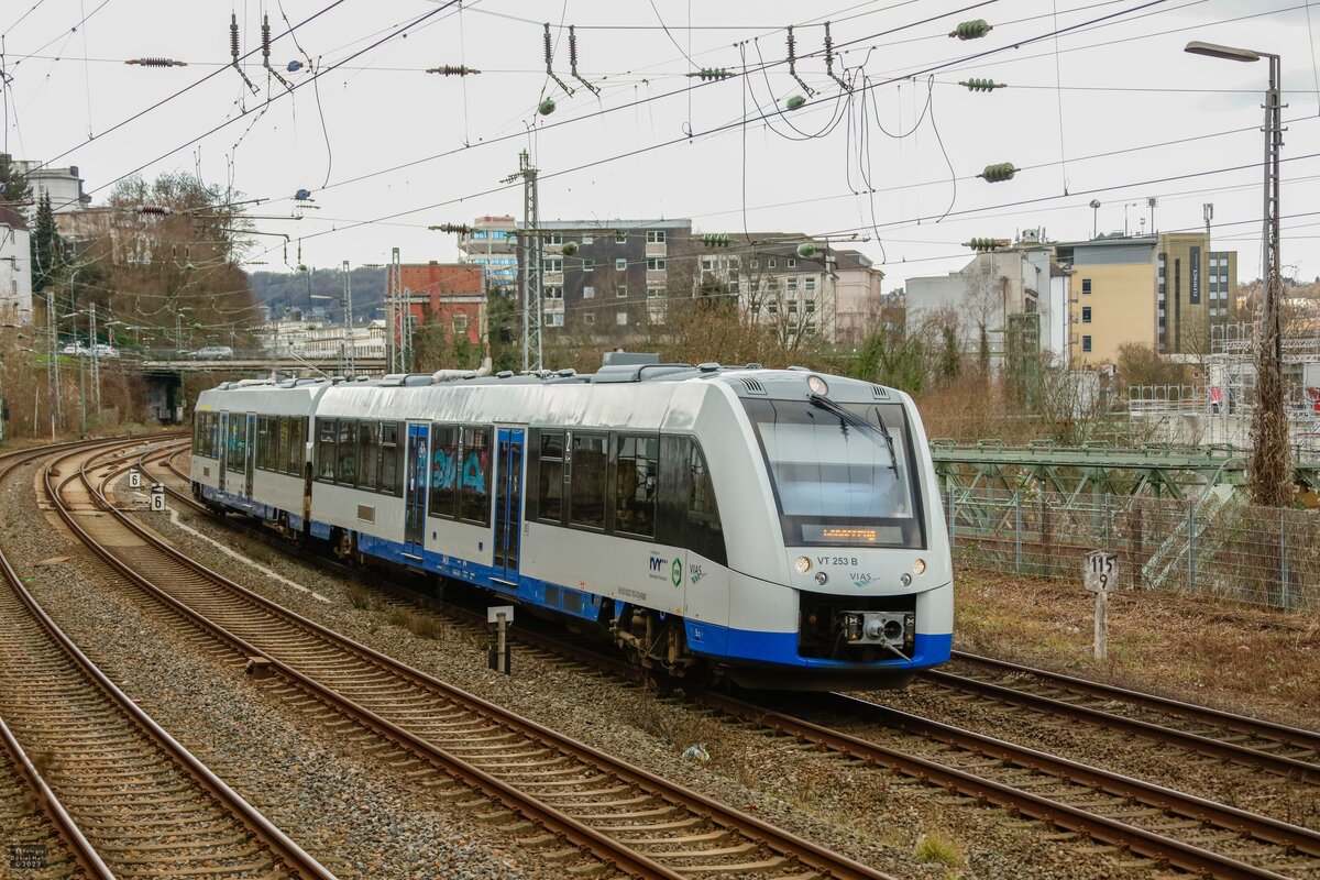 VIAS Lint VT 253 B in Wuppertal, Januar 2023.