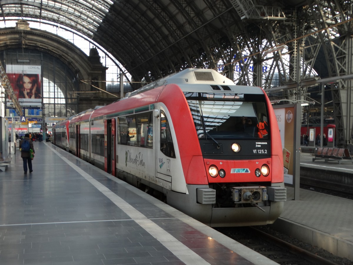 VIAS/Odenwaldbahn Bombardier Itino (BR 615) VT 125 am 22.01.16 in Frankfurt am Main Hbf