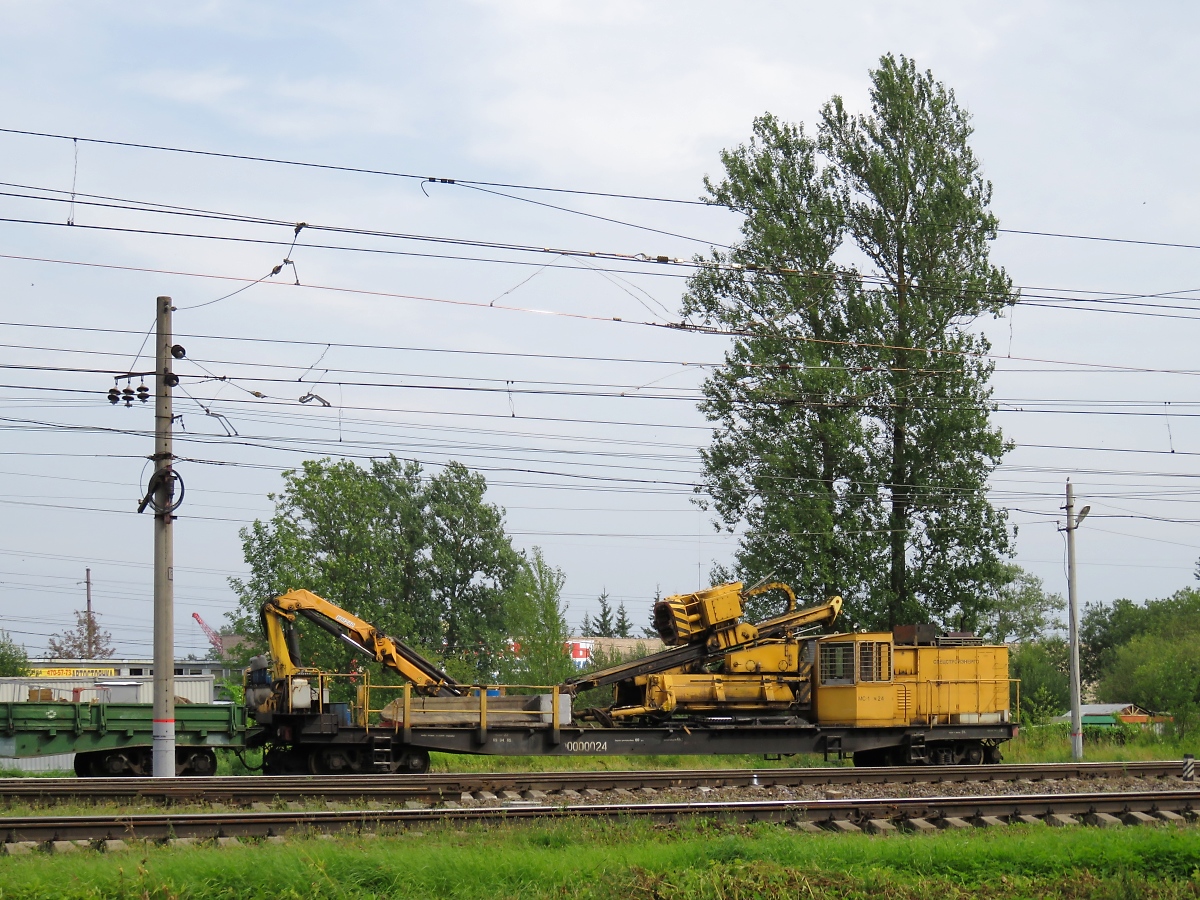 Vibrationsgründungsfahrzeug мс-1 (MS-1) Nr. 24 der спецстройэнерго (SpetsStroyEnergo) in Zarskoje Selo, bei St. Petersburg, 19.8.17