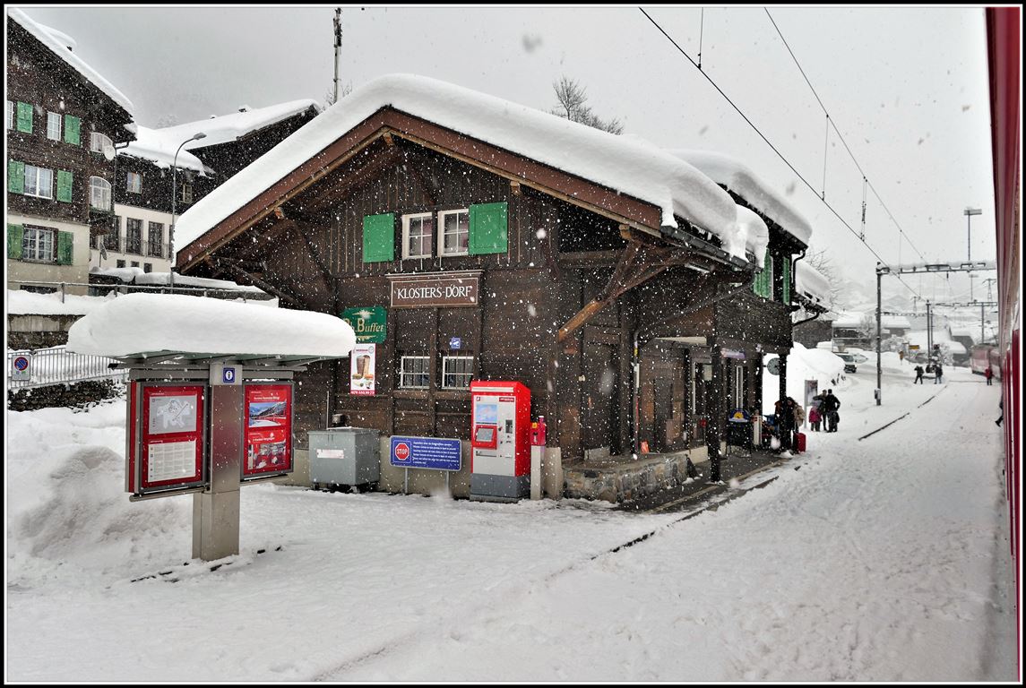 Viel Schnee liegt bereits in Klosters Dorf. (08.01.2019)