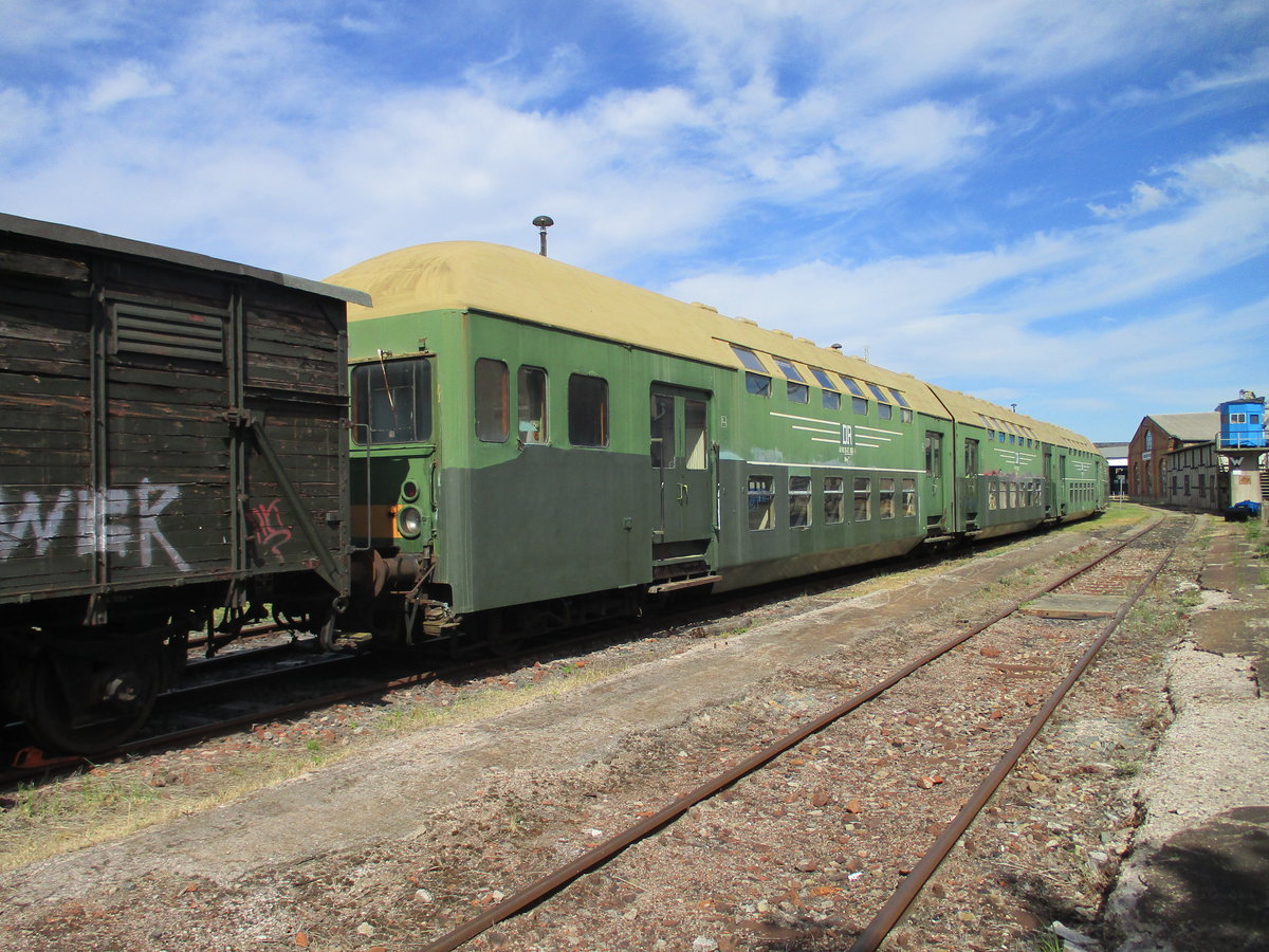 Vierteilige Doppelstockeinheit im Eisenbahnmuseum Arnstadt am 30.Mai 2020.