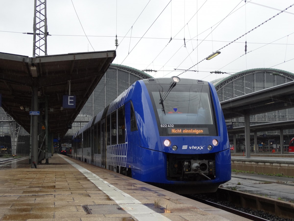 Vlexx Lint 622 432 am 04.04.15 in Frankfurt am Main Hbf 