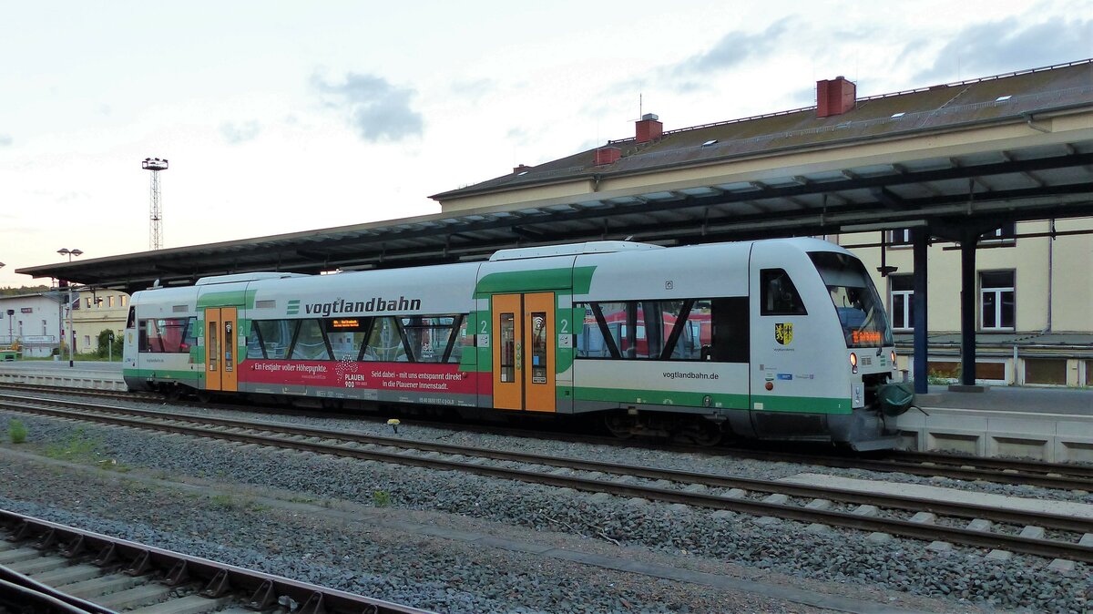 Vogtlandbahn 9580 065 157-0 D-DLB steht abfahrbereit in Gera Hbf nach Bad Brambach am 20.9.2022