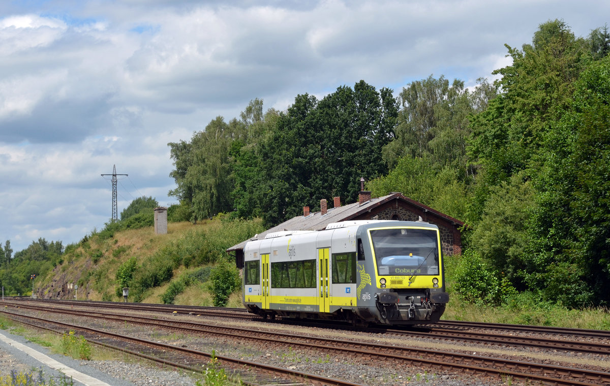 Von Hof kommend passiert 650 722 am 18.06.18 Oberkotzau. Der Agilis-Triebwagen war an diesem Tag von Bad Steben kommend unterwegs nach Coburg.
