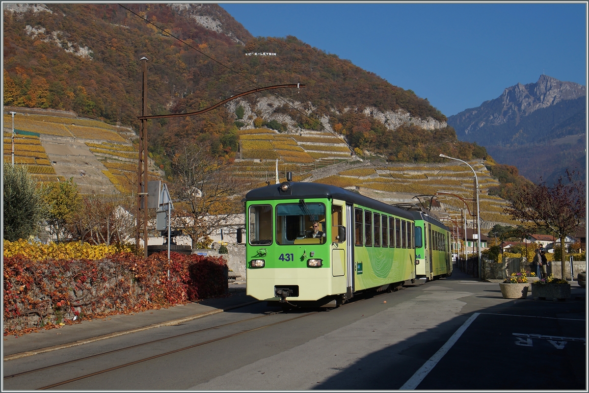 Von Les Diablerets kommend, erreicht der ASD Regionalzug 445 in Kürze sein Ziel Aigle.
1. Nov. 2015