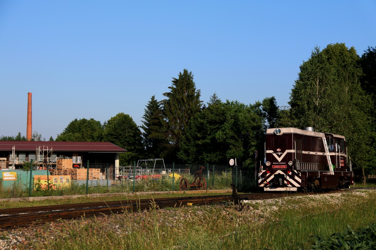 Von Zuverlässigkeit kann man bei L45H070 leider nicht sprechen . Immer wieder gibt es mit dem Rumänischen Alteisen technische Probleme. So auch am 5.06.2015 wo Sie in Preding liegengeblieben ist . Nach einiger Zeit konnte Sie dann doch nach Stainz selbstständig heimfahren.
