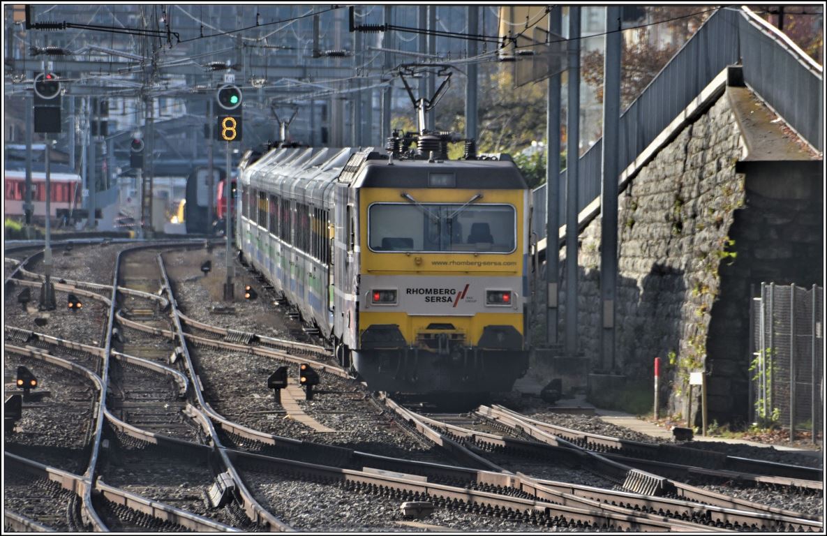 Voralpenexpress  nach Luzern VAE2574 mit der 456 093-4 am Zugschluss in St.Gallen. (13.11.2019)