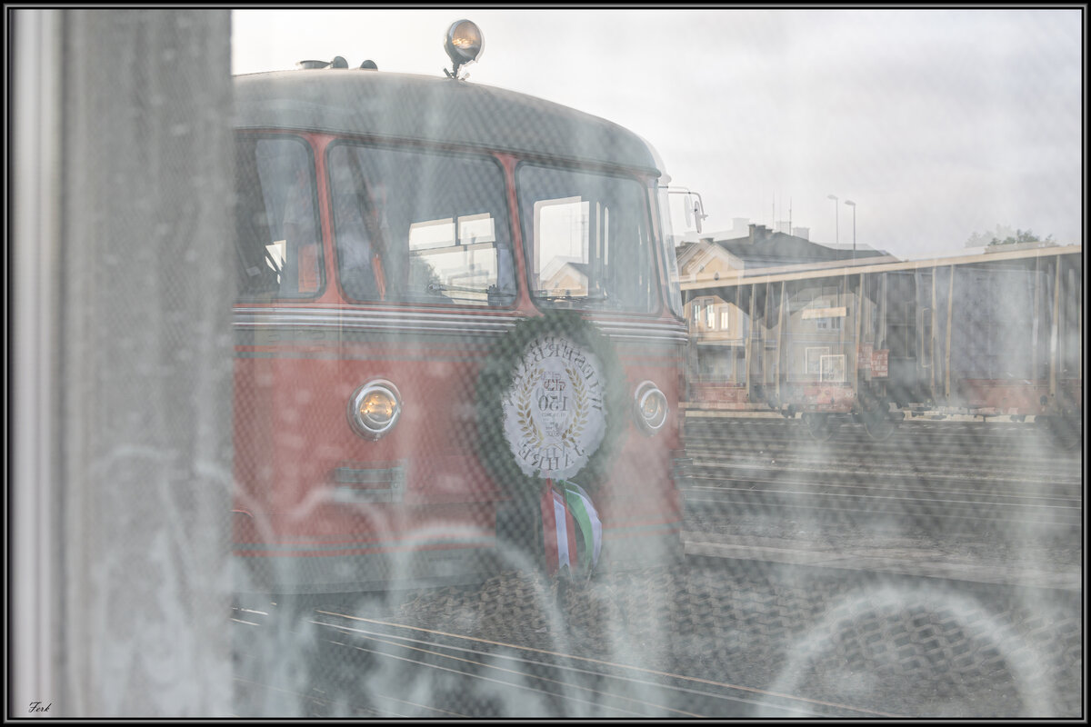 Vorhang auf ,.. Für den VT10.02 am 1. Oktober 2023 . 
Anlässlich 150ig Jahre Wieserbahn durfte der Rote Blitz zahlreiche Gäste in die Schöne Weststeiermark bringen.  