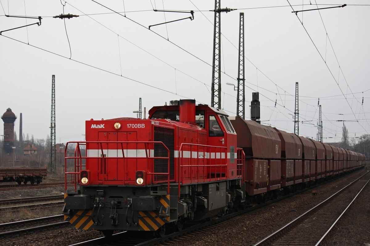 Vossloh 277 802 (im Einsatz bei Niag) am 23.3.13 mit einem Kohlezug in Duisburg-Bissingheim.
Der Zug fuhr zum Kopf machen nach Duisburg-Entenfang.