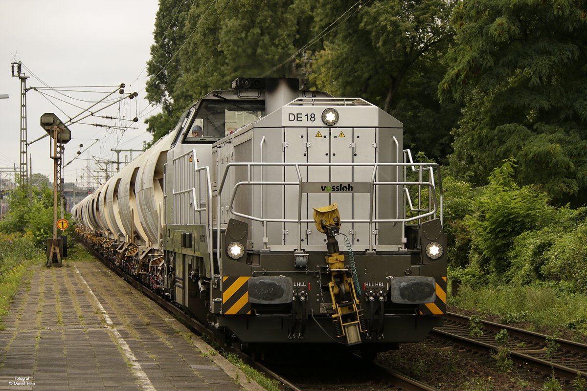 Vossloh DE 18 (4185 013-4) in Duisburg Rheinhausen, August 2017.