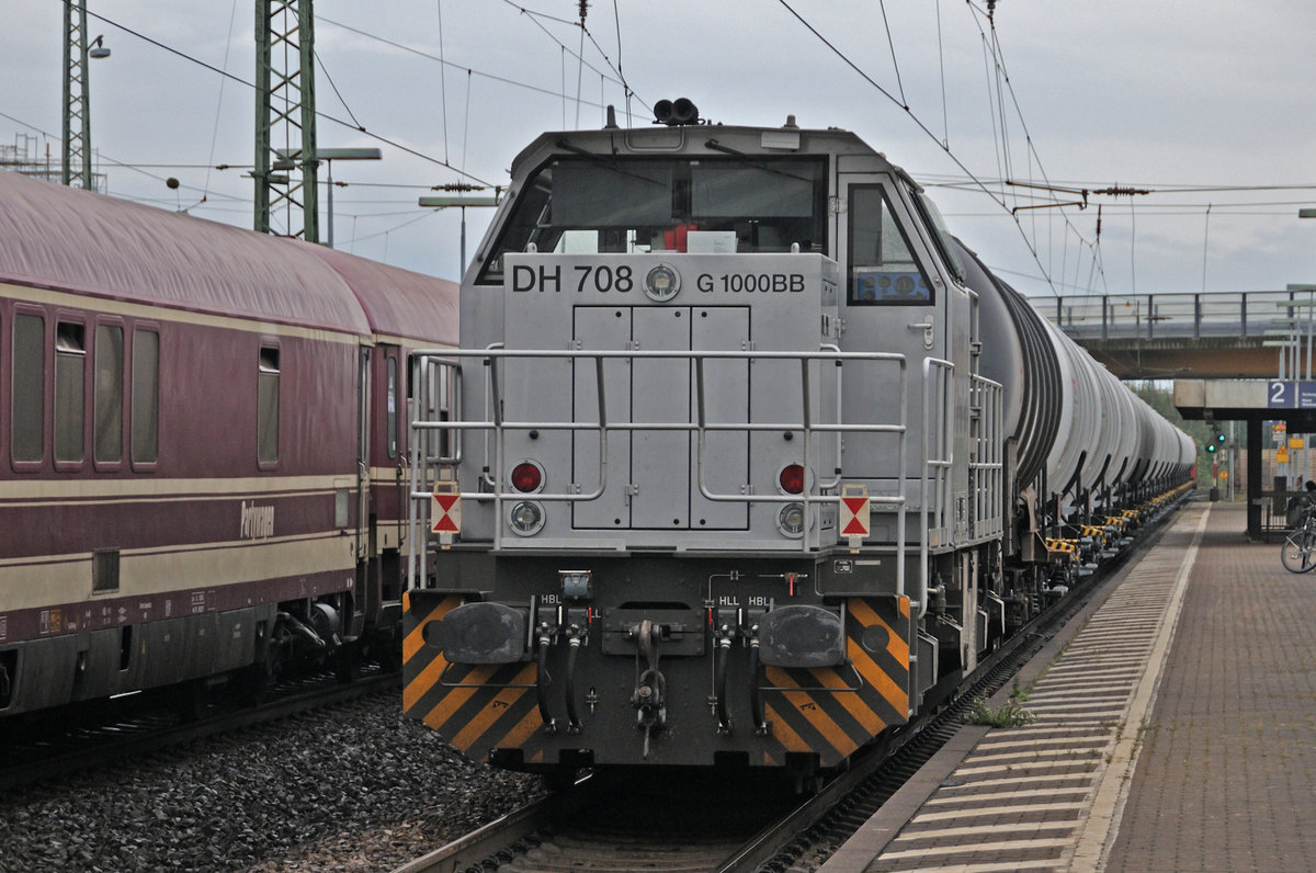 Vossloh DH 708 der RheinCargo @ Gross Gerau am 01.10.2016