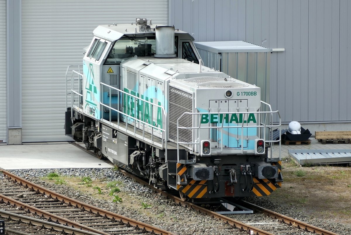 Vossloh G 1700BB, NVR.Nr.: 92 80 1277 406-5 D-BHL (277 406) der BEHALA. Aufgenommen in Berlin-Westhafen/ 'An der Putlitzbrücke', im April 2021.