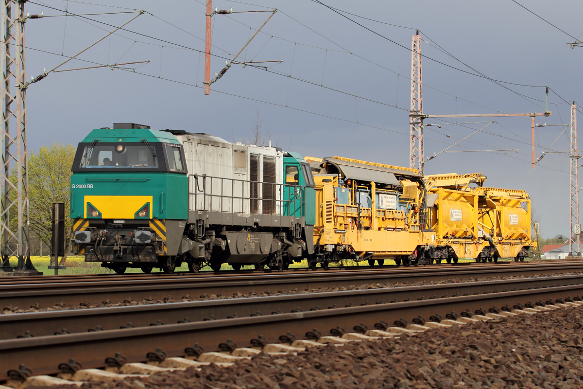 Vossloh G2000BB (272 205-6) DISPO durchfährt Dedensen-Gümmer 19.4.2016