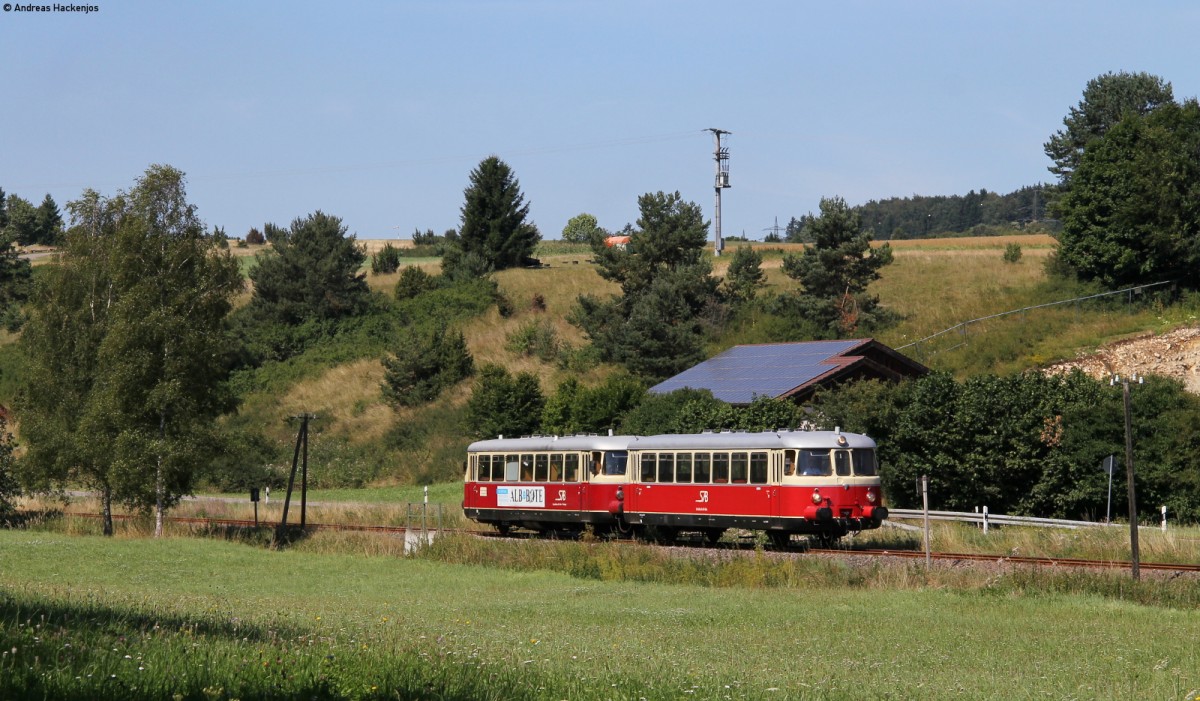 VS 14 und VT 8 der SAB als SAB-Sommerferien-Express (Offenhausen-Schelklingen) bei M�nsingen 21.8.13