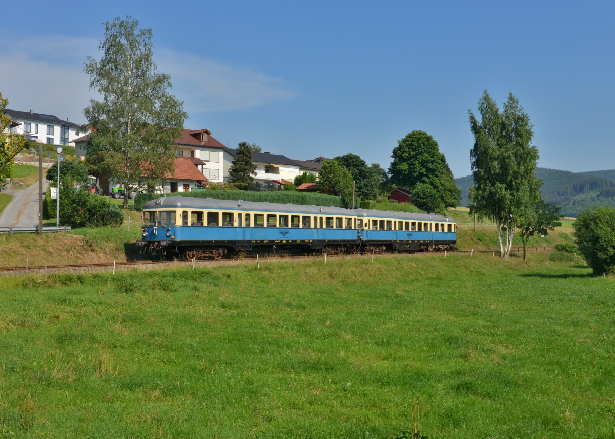 VS 28 + VT 07 bei einer Sonderfahrt am 05.07.2015 bei Ruhmannsfelden. 