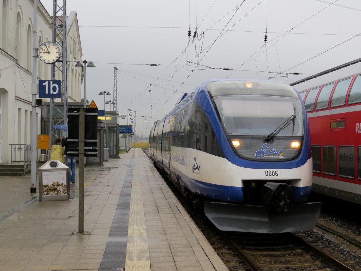VT 0006 der OLA Neubrandenburg im Bahnhof von Gstrow am 18.09.2013