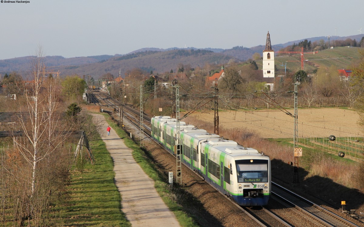 VT 019; VT 010  Winden im Elztal ; VT 011  Gundelfingen ; VT 013  Waldkirch  als BSB88469 (Wadlkirch-Freiburg(Breisgau) Hbf) bei Denzlingen 19.3.14