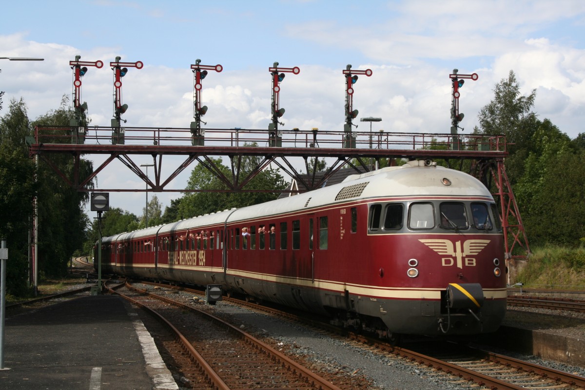 VT 08 520 Einfahrt Bad Harzburg als RB 14508 18.08.2007