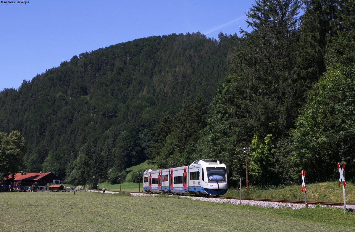 VT 109 als BOB86819 (München Hbf-Bayerischzell) bei Fischbachau 23.7.19