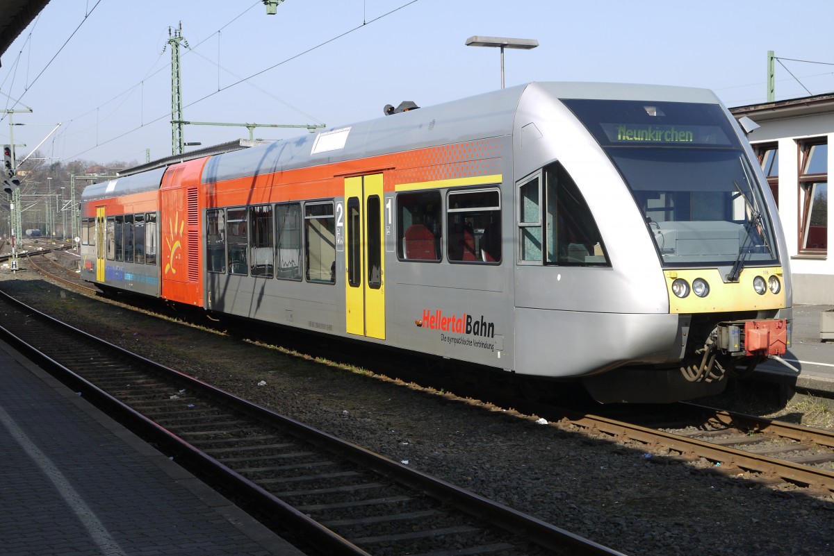 VT 116 der Hellertal-Bahn in Betzdorf, 16.3.12.