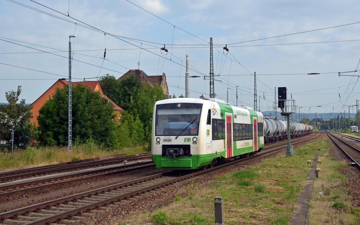 VT 332 der Erfurter Bahn erreicht auf dem Weg von Jena Saalbahnhof nach Pößneck am 22.06.19 den Bahnhof Jena-Göschwitz.