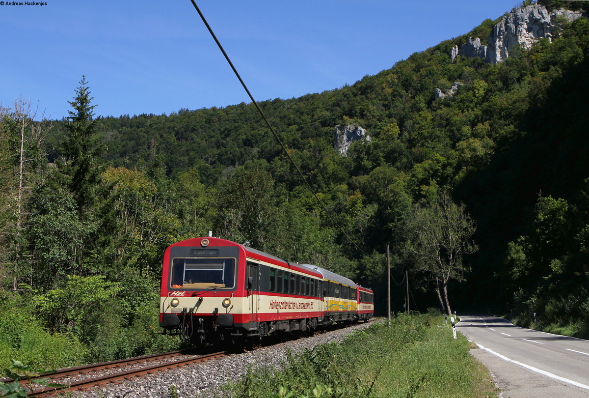 VT 42 und VT 43 als HzL87624 (Tuttlingen-Sigmaringen) bei Neidingen 12.8.18