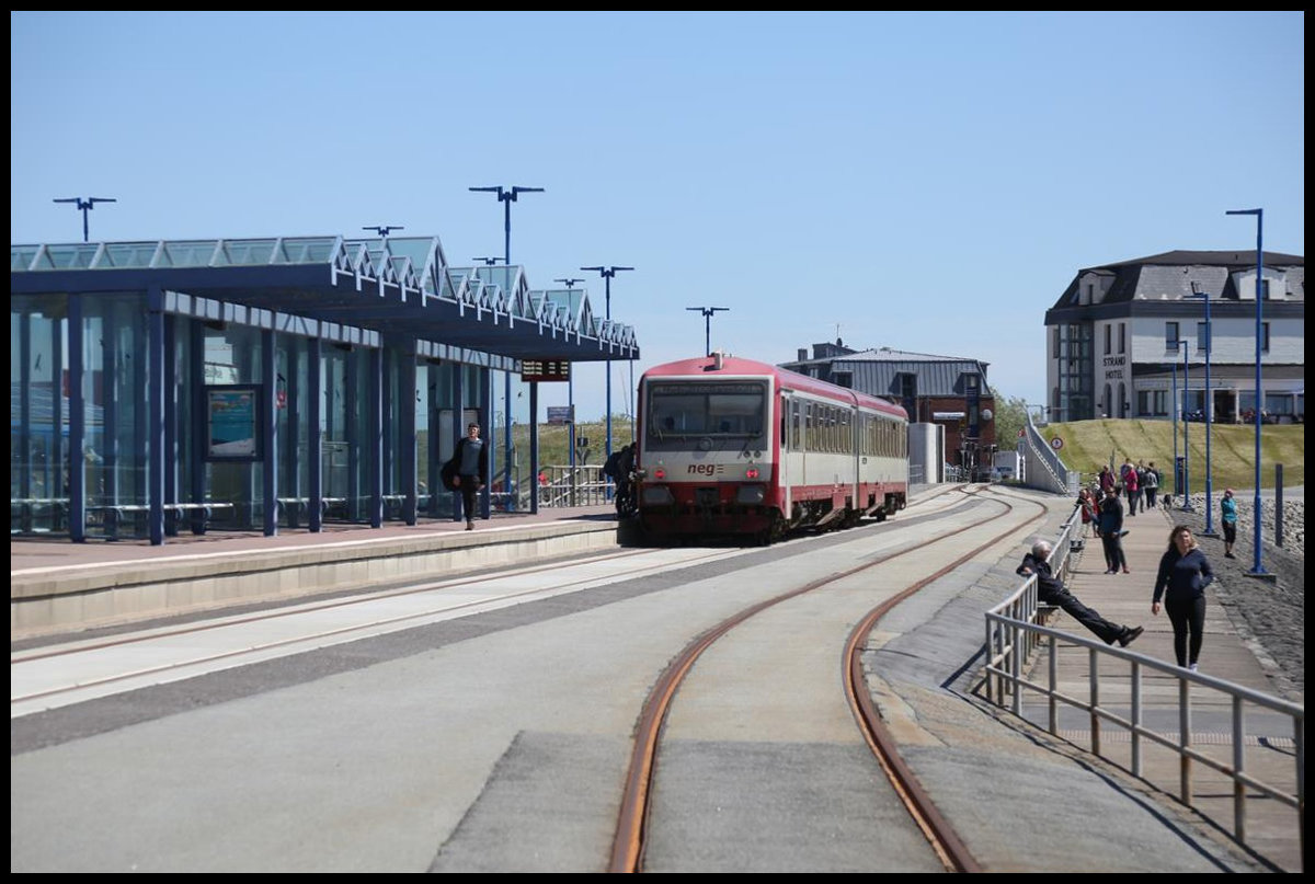 VT 506 der NEG ist hier am 29.05.2020 um 13.29 Uhr im Endbahnhof Dagebüll Mole angekommen und steht für die Rückfahrt nach Niebüll bereit.
